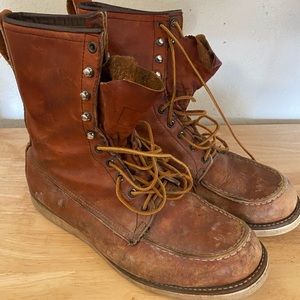 Red Wing Irish Setters